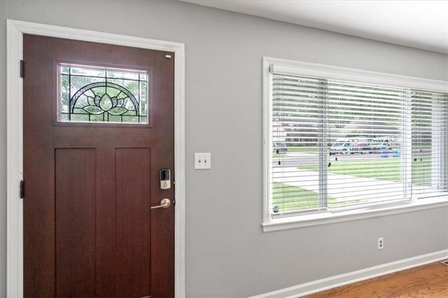 5914 W 76th Terrace, Prairie Village, KS 66208