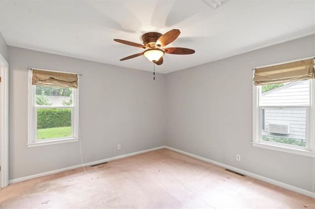 5914 W 76th Terrace, Prairie Village, KS 66208