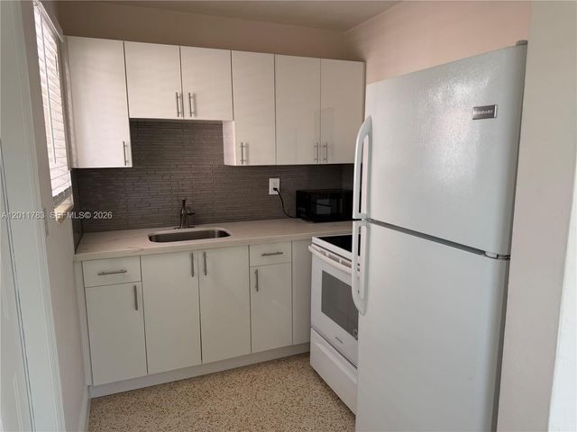 3311 SW 25th Ter 3315, Miami, FL 33133