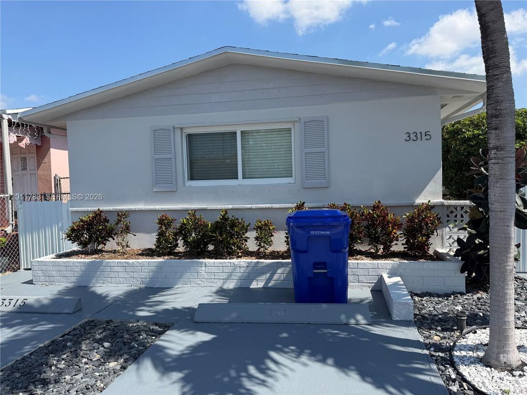 3311 SW 25th Ter 3315, Miami, FL 33133