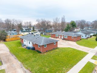 900 Avenue B, Rochelle, IL 61068
