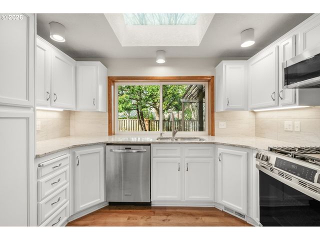 31505 Sw COUNTRY VIEW Ln, Wilsonville, OR 97070