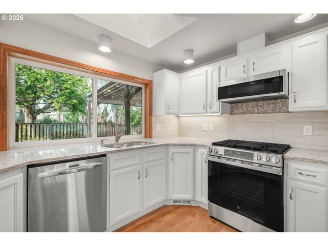 31505 Sw COUNTRY VIEW Ln, Wilsonville, OR 97070