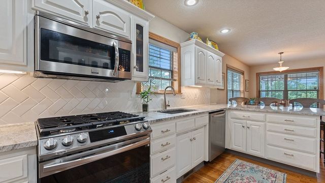 37 Grier Drive, Bella Vista, AR 72715