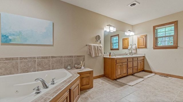 37 Grier Drive, Bella Vista, AR 72715