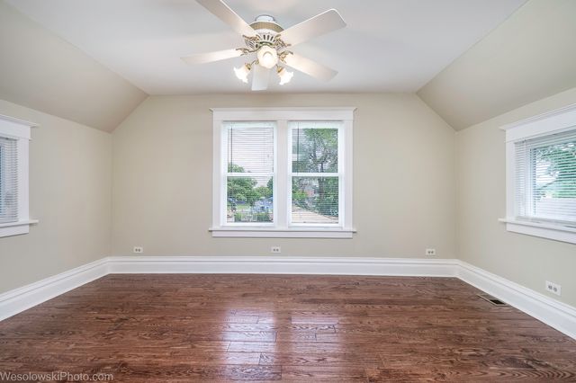 1961 Miner Street, Des Plaines, IL 60016