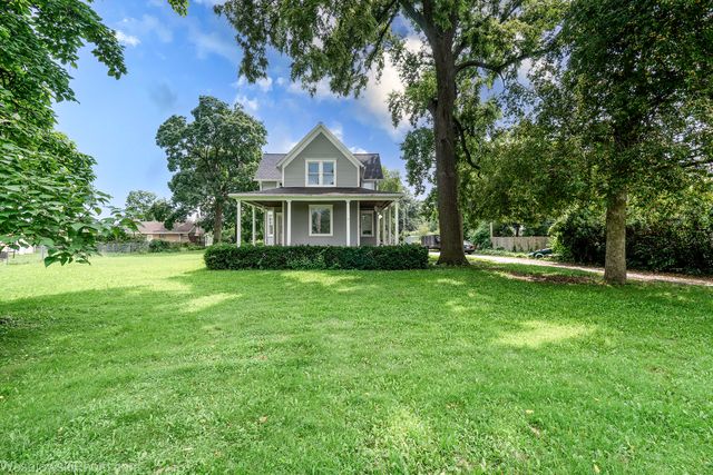 1961 Miner Street, Des Plaines, IL 60016