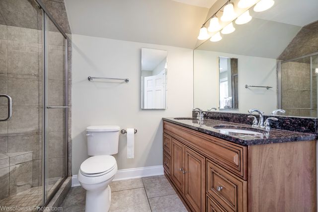 1961 Miner Street, Des Plaines, IL 60016