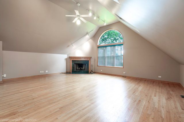 1961 Miner Street, Des Plaines, IL 60016
