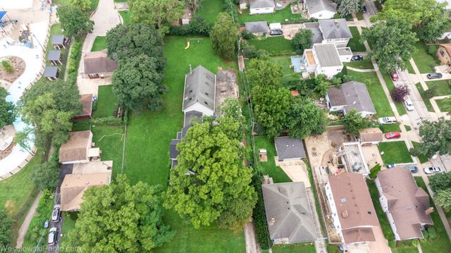 1961 Miner Street, Des Plaines, IL 60016
