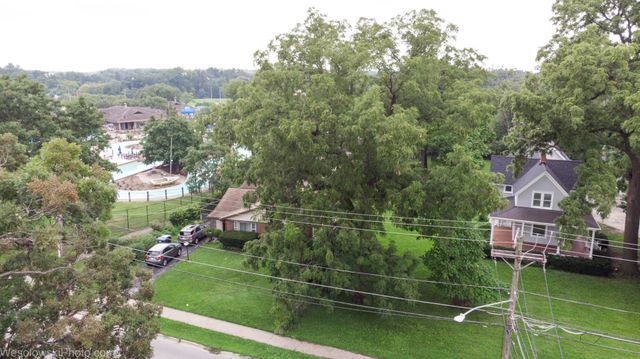 1961 Miner Street, Des Plaines, IL 60016