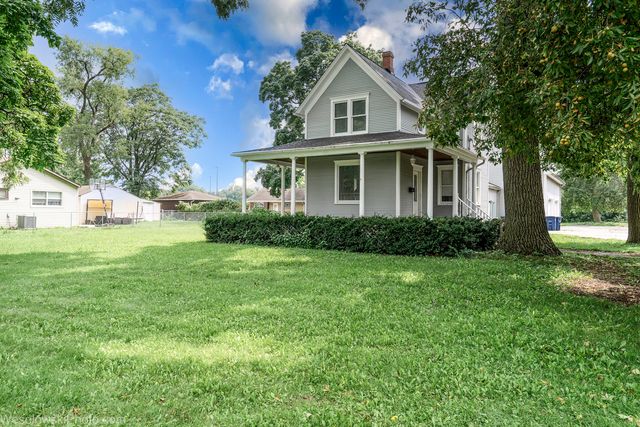 1961 Miner Street, Des Plaines, IL 60016