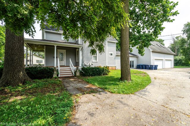 1961 Miner Street, Des Plaines, IL 60016