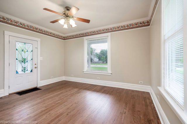 1961 Miner Street, Des Plaines, IL 60016