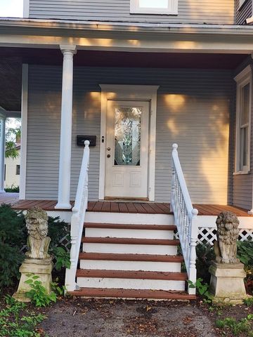 1961 Miner Street, Des Plaines, IL 60016