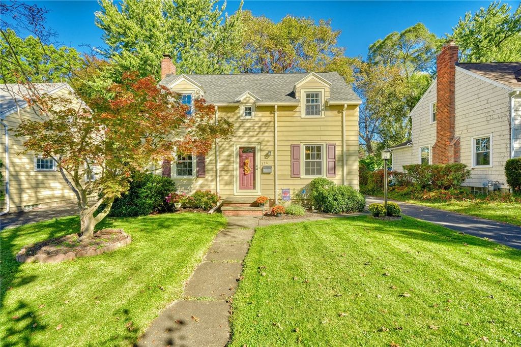 174 Coolidge Road, Irondequoit, NY 14622
