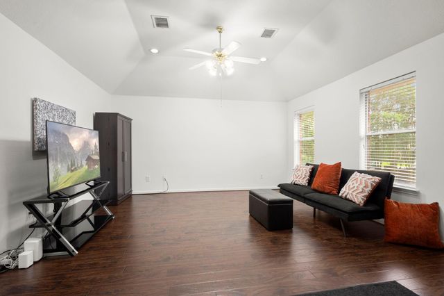 9514 Champions Cove Drive, Spring, TX 77379