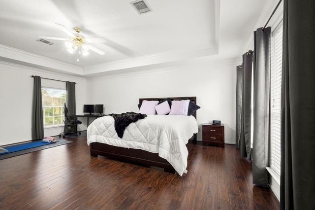 9514 Champions Cove Drive, Spring, TX 77379