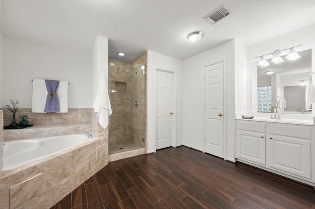 9514 Champions Cove Drive, Spring, TX 77379