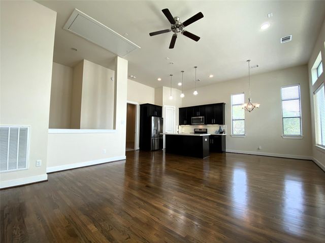 74 N Hutcheson Street, Houston, TX 77003