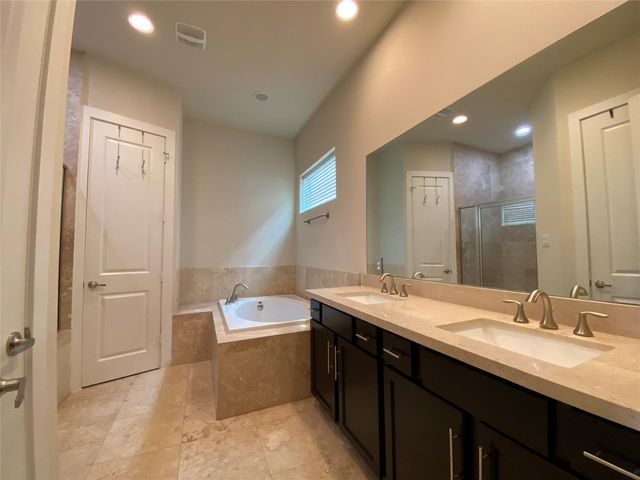 74 N Hutcheson Street, Houston, TX 77003