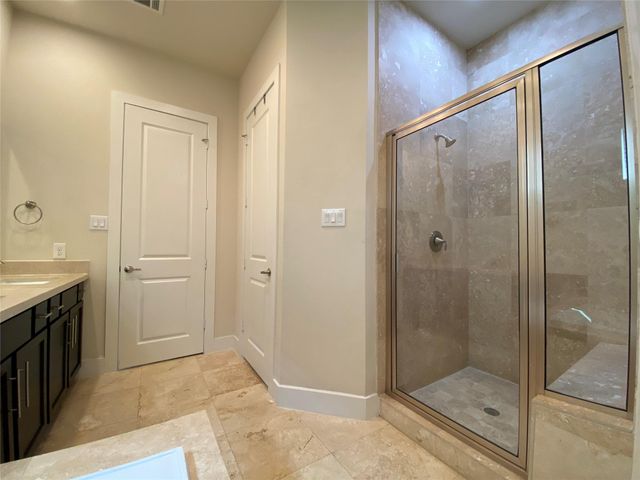 74 N Hutcheson Street, Houston, TX 77003