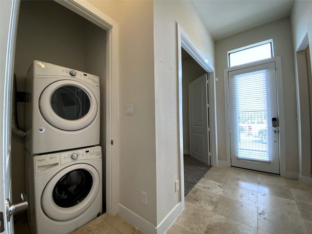 74 N Hutcheson Street, Houston, TX 77003