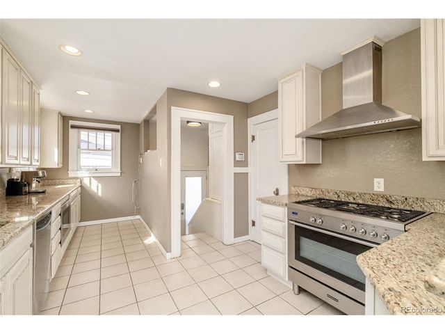 4559 Irving St, Denver, CO 80211