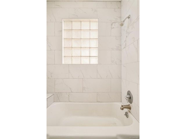 4559 Irving St, Denver, CO 80211