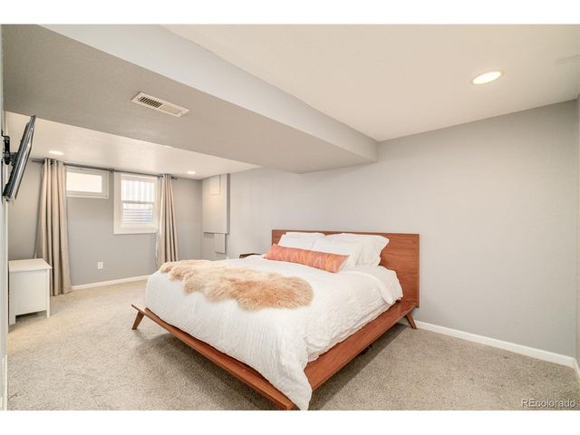 4559 Irving St, Denver, CO 80211