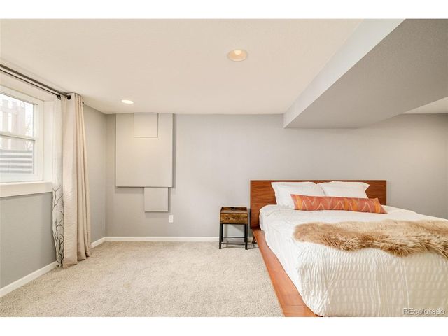 4559 Irving St, Denver, CO 80211