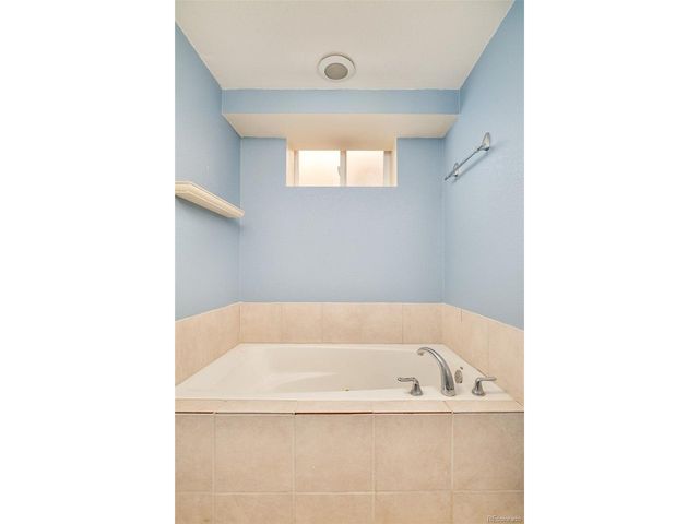 4559 Irving St, Denver, CO 80211