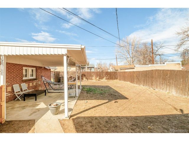 4559 Irving St, Denver, CO 80211