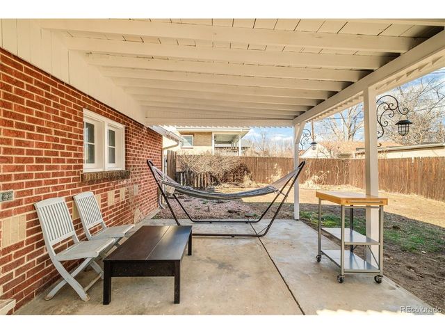 4559 Irving St, Denver, CO 80211