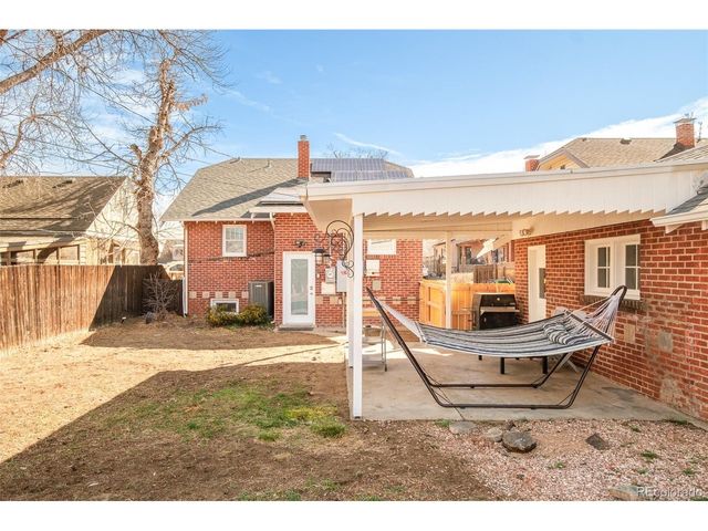 4559 Irving St, Denver, CO 80211