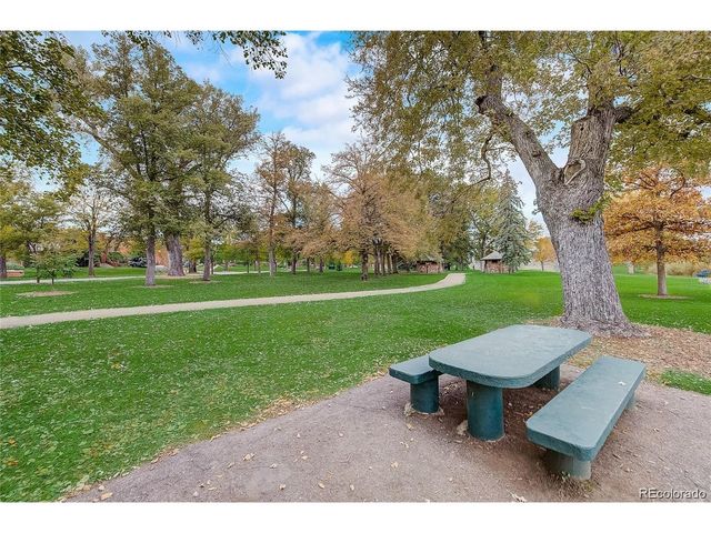 4559 Irving St, Denver, CO 80211