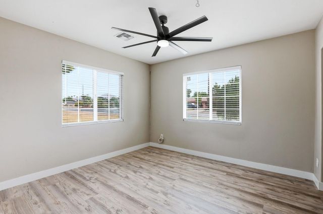 2022 N 40th Street, Phoenix, AZ 85008