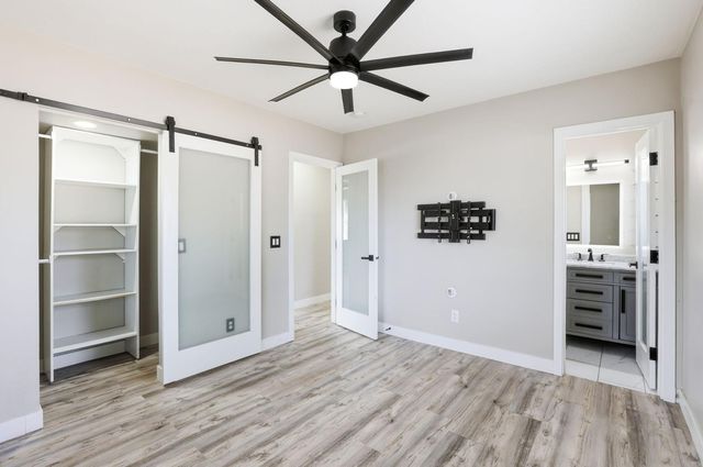 2022 N 40th Street, Phoenix, AZ 85008