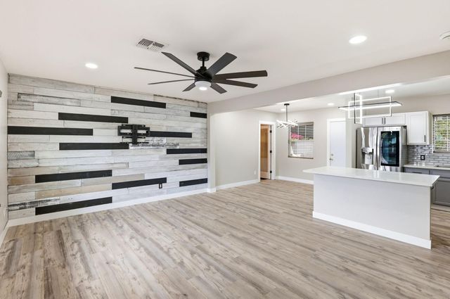 2022 N 40th Street, Phoenix, AZ 85008