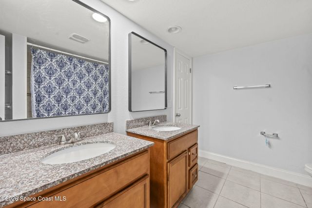 1170 S Patrick Drive 22, Satellite Beach, FL 32937