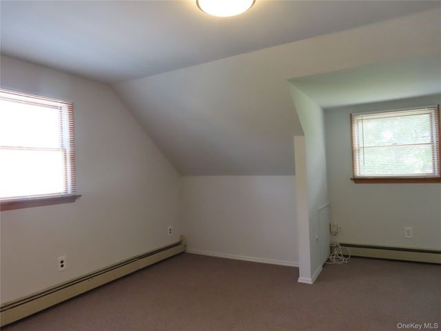 120 Cerny Place, West Islip, NY 11795
