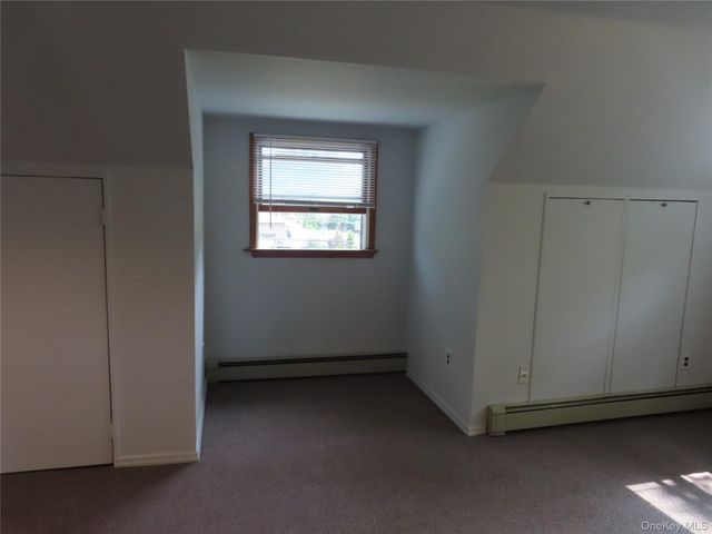120 Cerny Place, West Islip, NY 11795