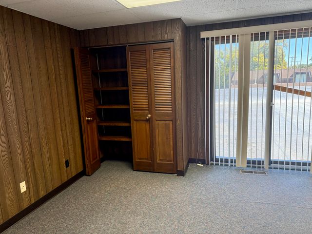 3010 Wildwood Avenue, Jackson, MI 49202