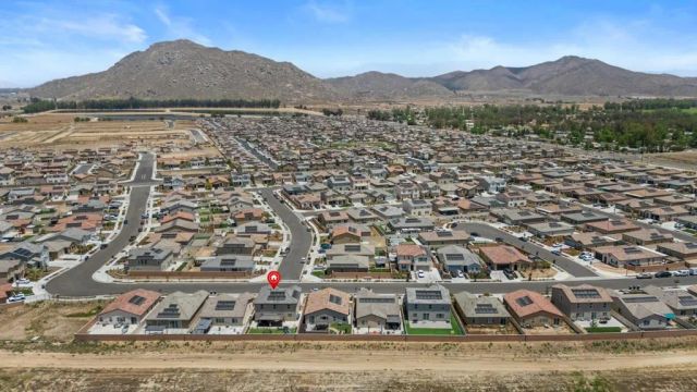 30753 Alister Lane, Winchester, CA 92596