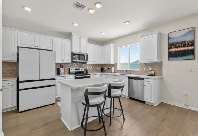 30753 Alister Lane, Winchester, CA 92596