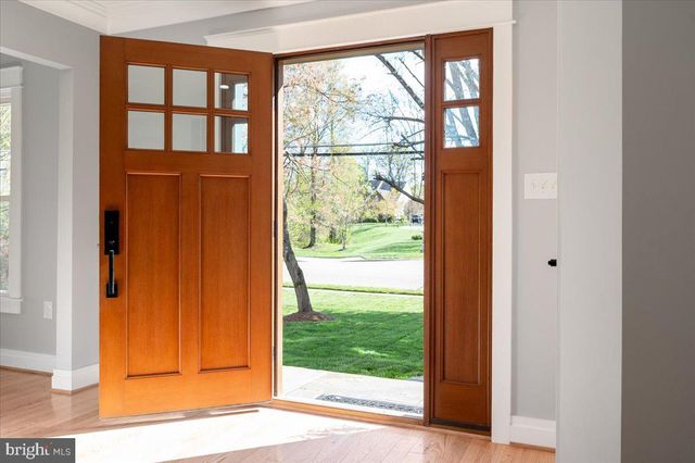 4122 FERRY LANDING RD, Alexandria, VA 22309