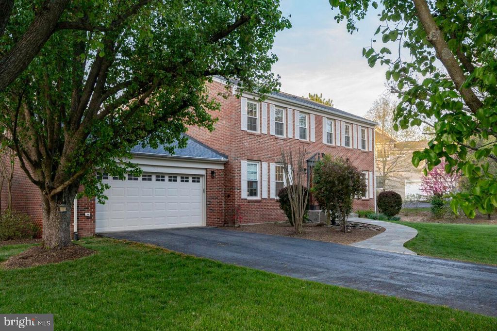 4122 FERRY LANDING RD, Alexandria, VA 22309