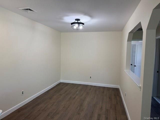 1 Atlantic Avenue 56, Farmingdale, NY 11735