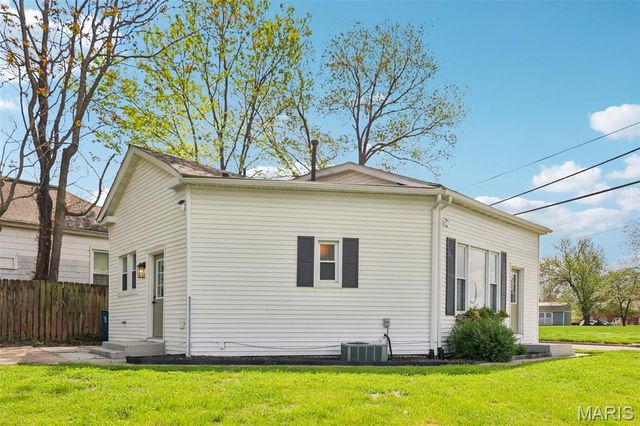 421 Wolf Street, Edwardsville, IL 62025