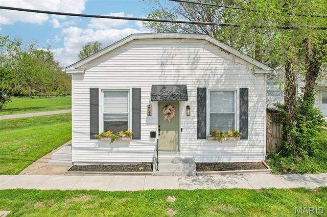 421 Wolf Street, Edwardsville, IL 62025